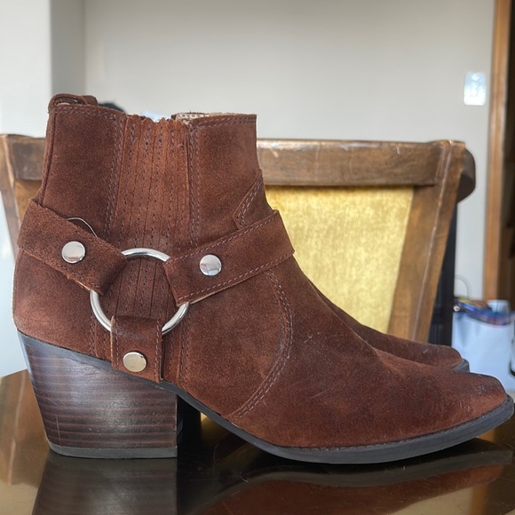 Marc Fisher Hallie Bootie - Picture 3 of 7